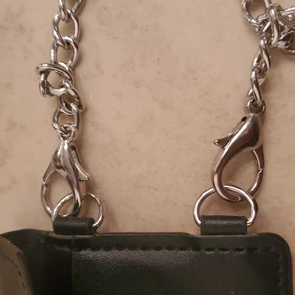 Mini Bag/Wallet w/removable chain - Picture 5 of 5